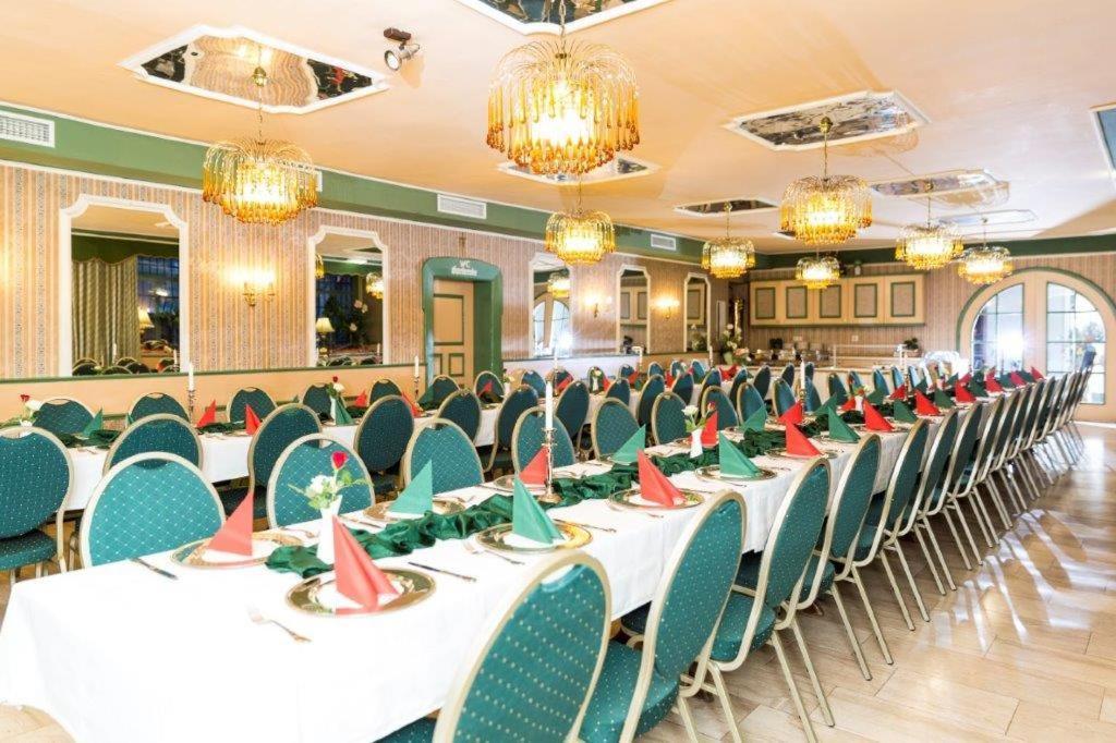 Hotel-Gasthof Zur Post 벨부르크 외부 사진