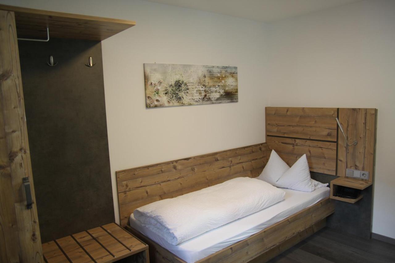 Hotel-Gasthof Zur Post 벨부르크 외부 사진
