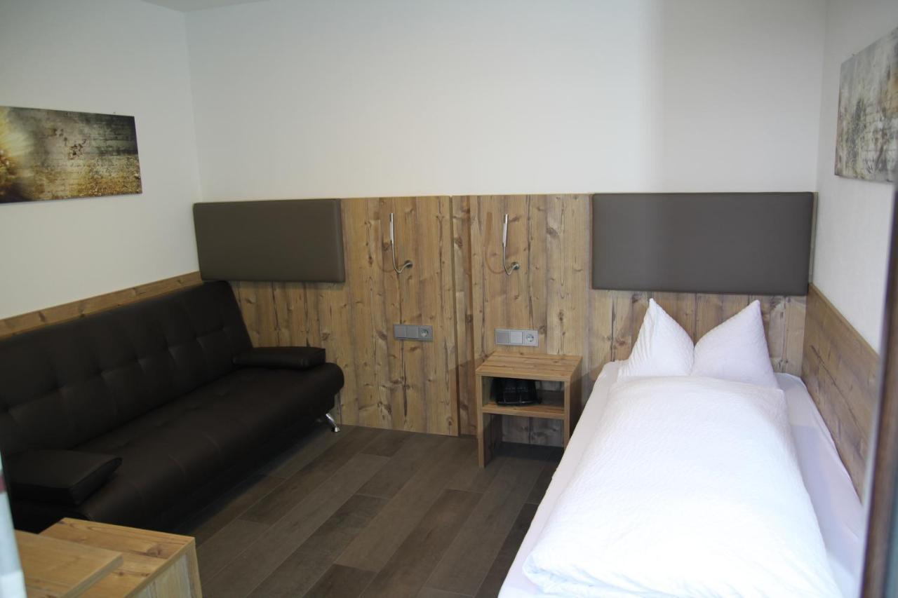 Hotel-Gasthof Zur Post 벨부르크 외부 사진