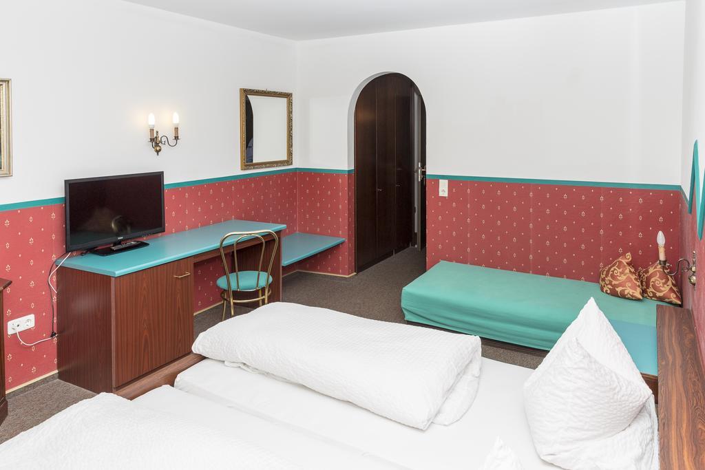 Hotel-Gasthof Zur Post 벨부르크 외부 사진