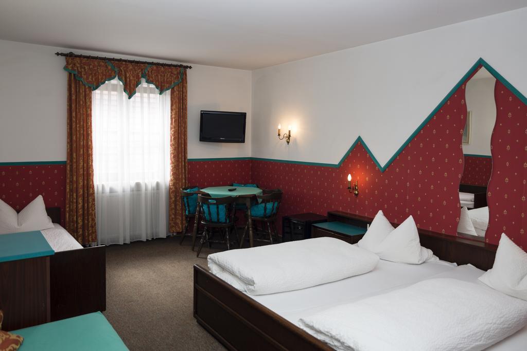 Hotel-Gasthof Zur Post 벨부르크 외부 사진