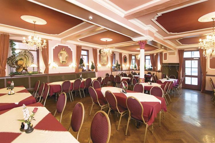Hotel-Gasthof Zur Post 벨부르크 외부 사진